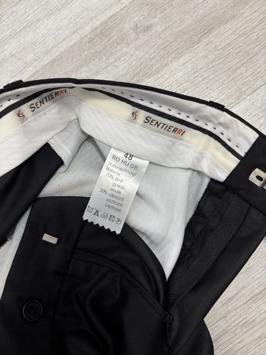 Costum barbati marimea 48-50