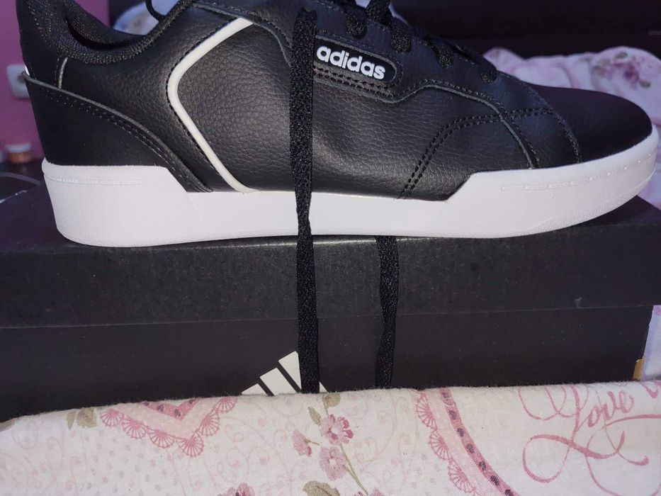 Дамски маратонки Adidas Roguera Court