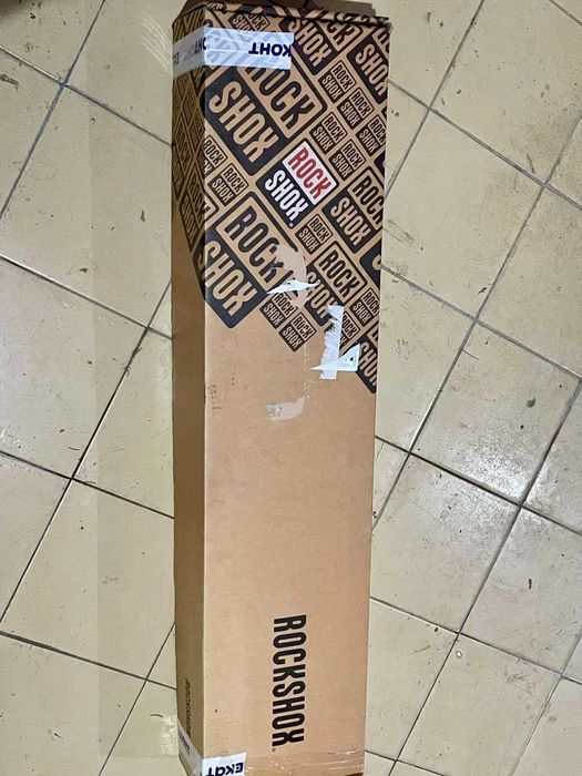 ROCKSHOX RELEVATION Debonair 27.5'' 130mm