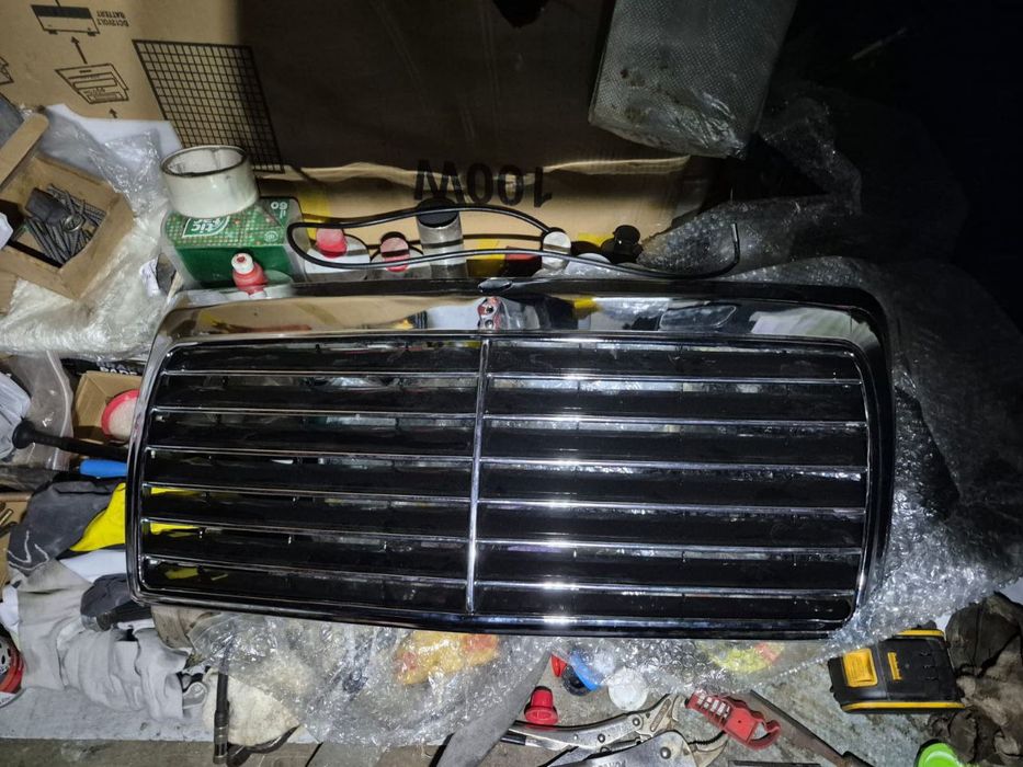 Решетка Мерседес 124 дорест