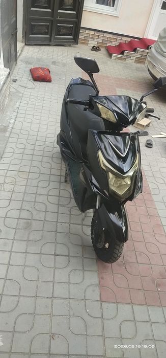 Elektro skuter sotiladi