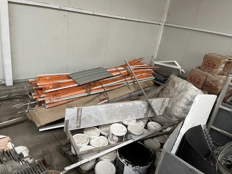 Vand materiale pt izolatie polistiren: dibluri, coltare, etc..