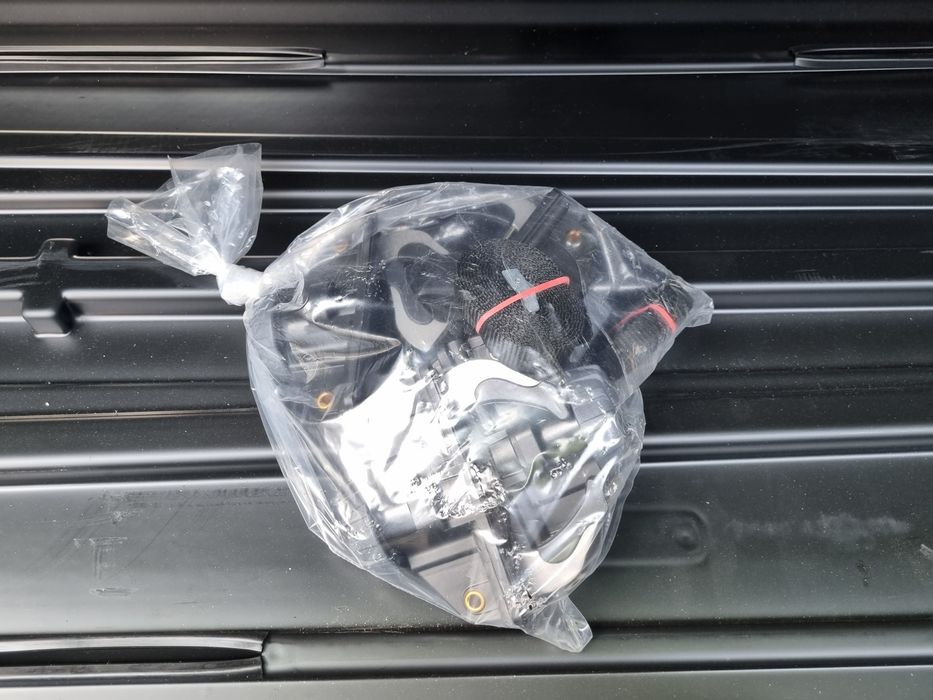 Продам Автобокс Thule Pacific 700