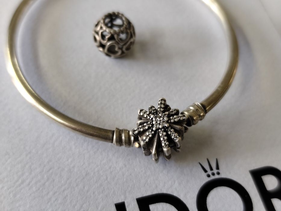 Твърда сребърна гривна Пандора pandora