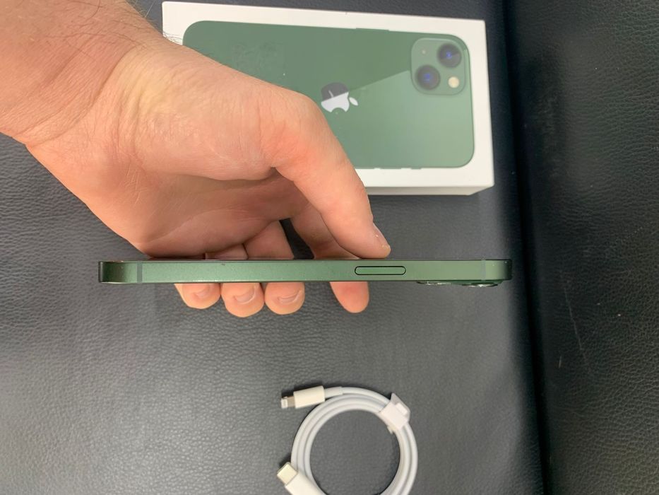 Айфон 13 в идеальном состоянии