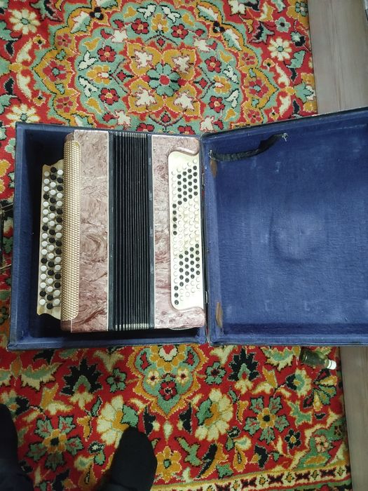 Продается баян б/у