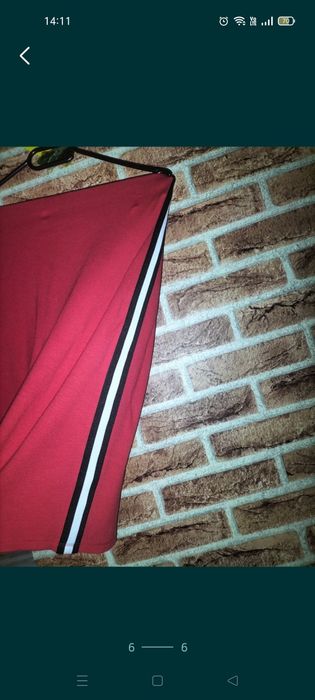 Haine și genți damă.