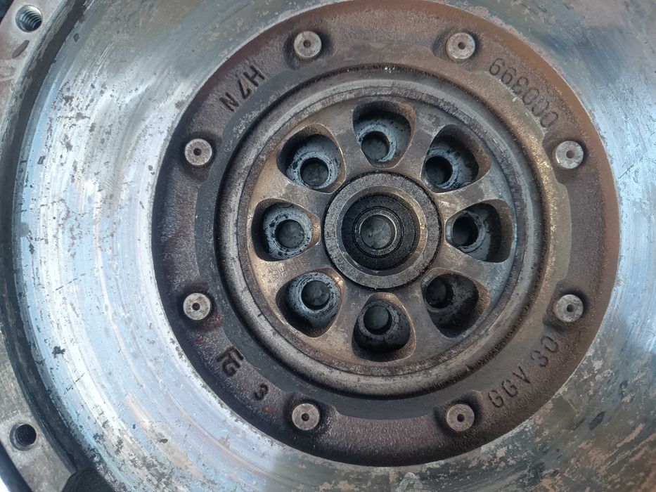 Демпферен маховик съединител за Субару 2.0Д 150к.с.