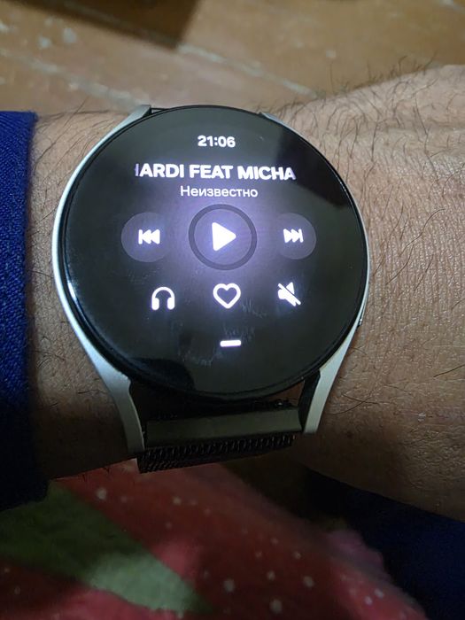 Samsung Galaxy watch 5 sotiladi. Xolati yangi. Narxi kelishiladi.