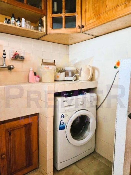 Продава се Тристаен апартамент в Бургас, Братя Миладинови - 92 кв.м за 1772 €/кв.м - Снимка #2