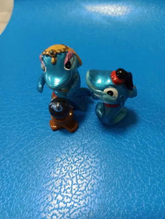 Акулы из киндера 90-х годов