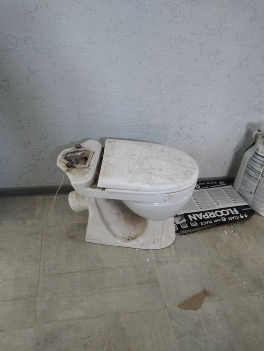 Продам унитаз б/у