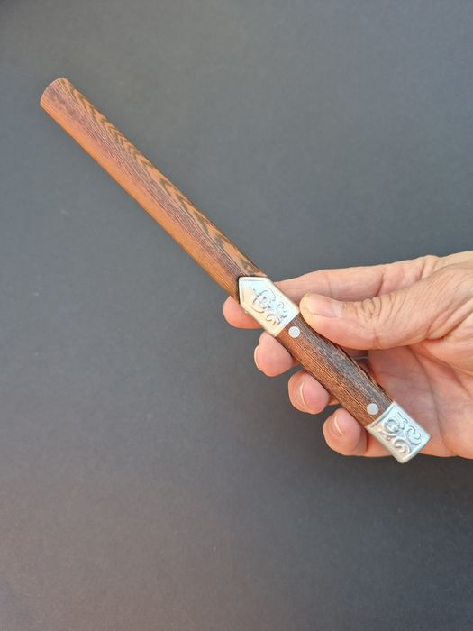 Компактен нож с кания  KN01