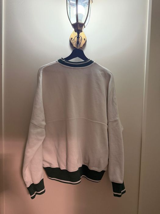 Худи размера М белого цвета