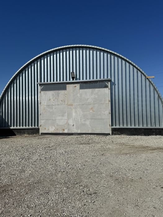 Продам ангар 750 м2 потолки 7 метров