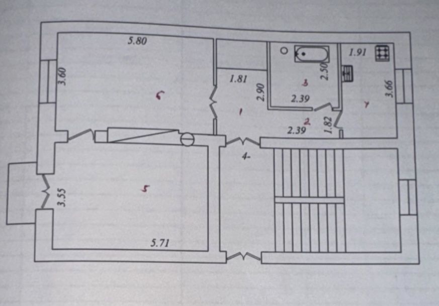 Элитный дом в центре города .