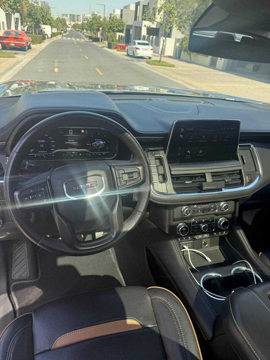 GMC YUKON Авто в хорошем состоянии, обслуживался официальным дилером