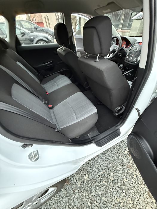 Vand masina KIA Ceed