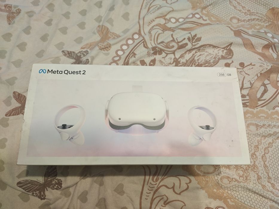 Продам oculus quest 2 256gb