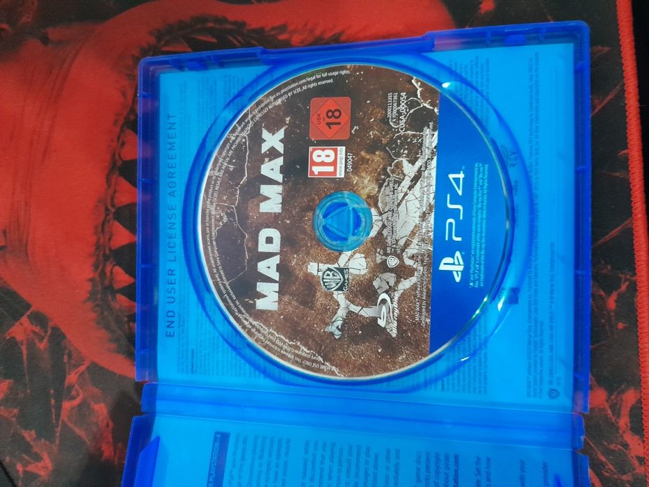 Продавам mad max
