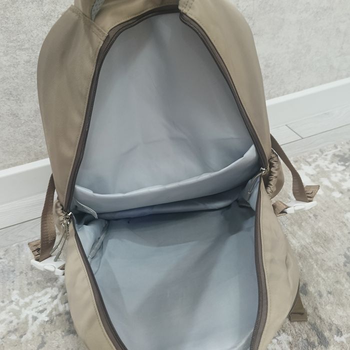 Продам рюкзак для девочек