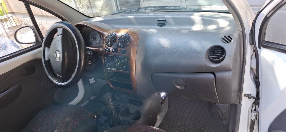 Matiz 2009 yil oʻzimniki, tezda sotiladi. Matori qilingan metani bor,