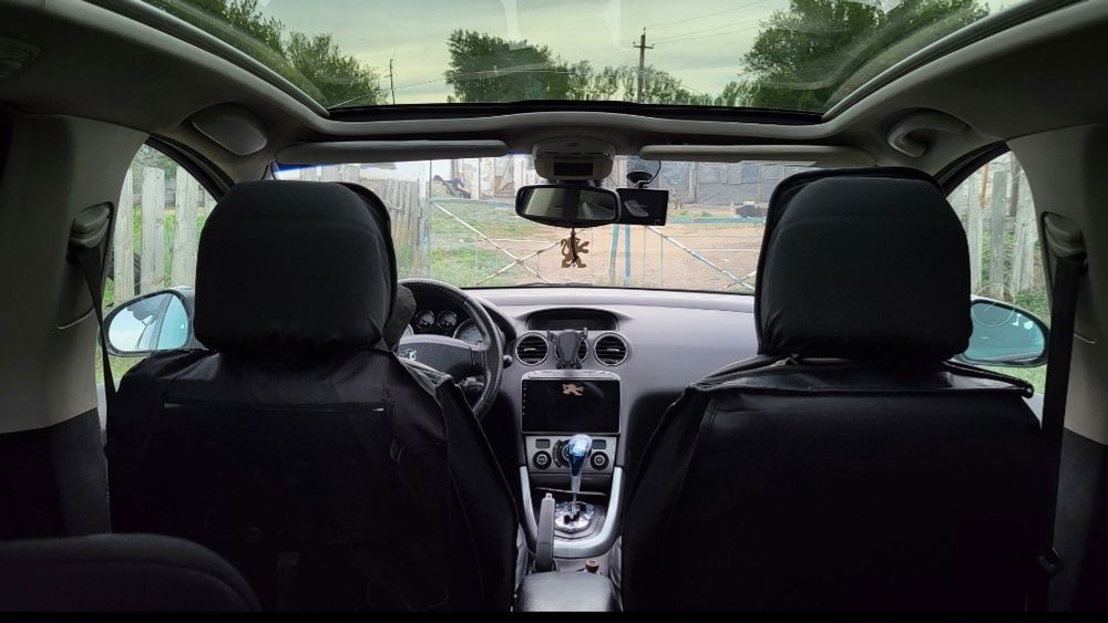 Peugeot 308, 2008год