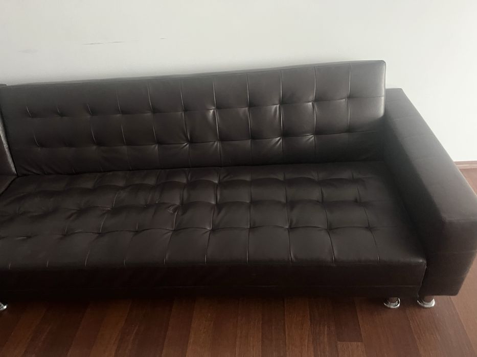 Canapea imitatie piele
