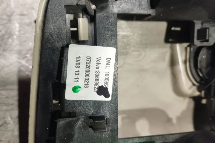 Lampa plafon Volvo S60 2006