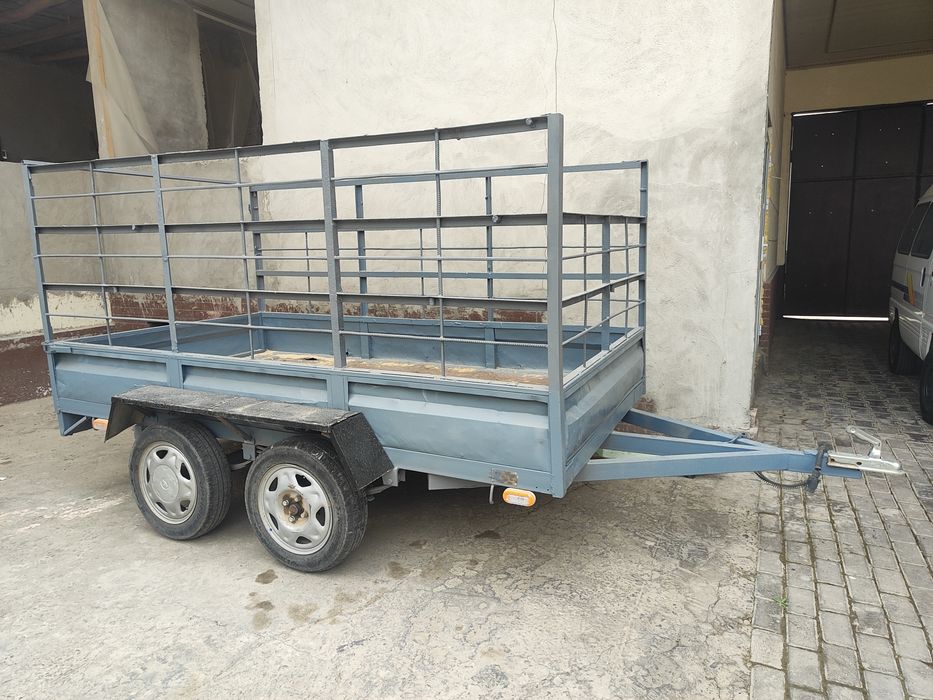 Газ Волга прицеп сотилад