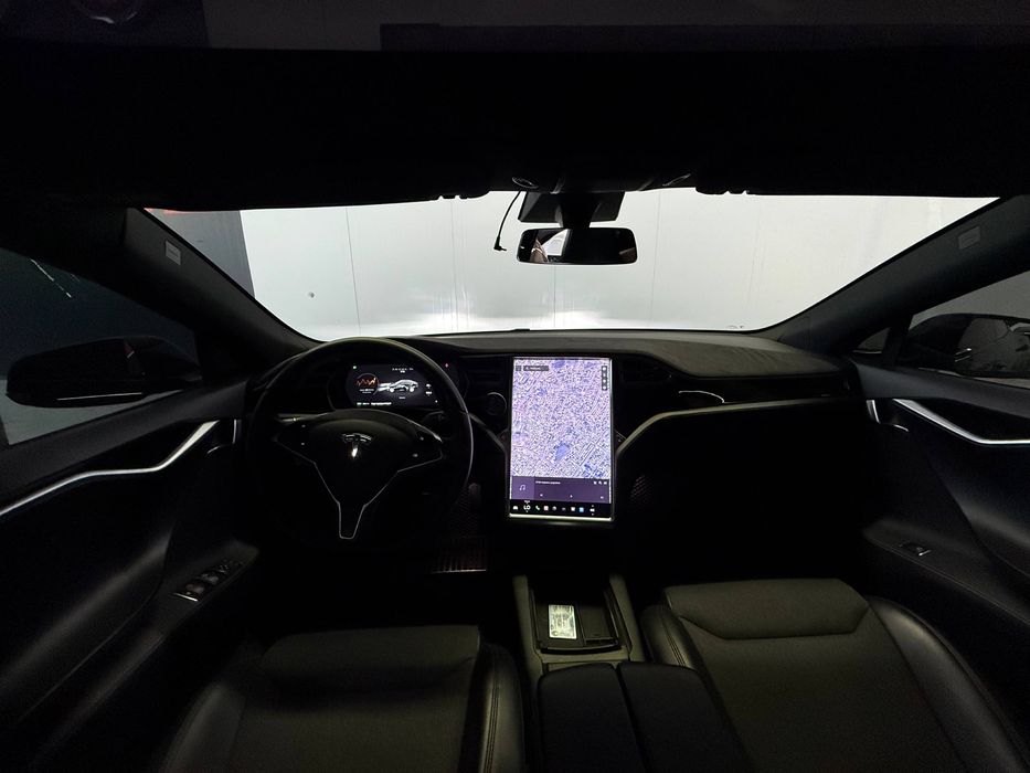 Tesla model s 75