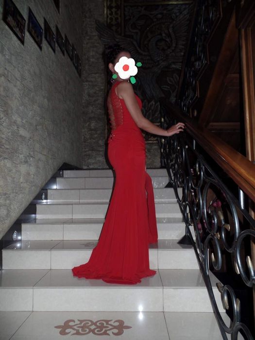 Продам шикарное платье