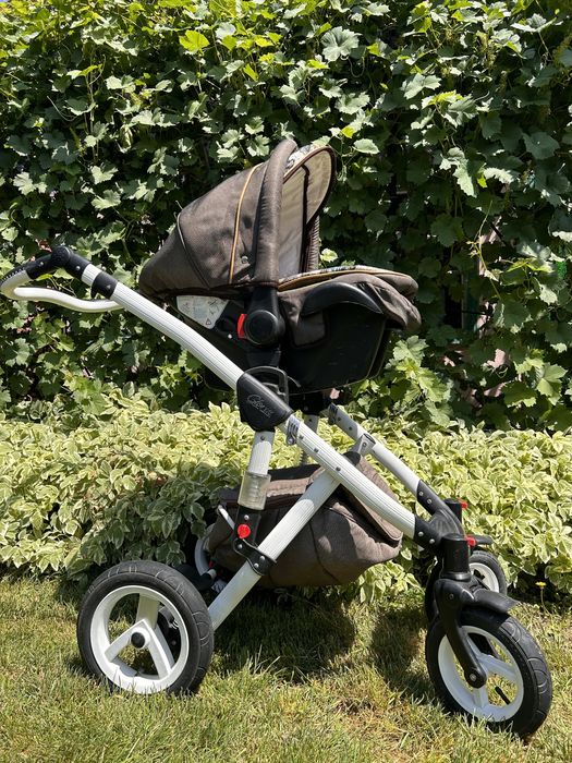 Продам коляску ADAMEX 3 в 1