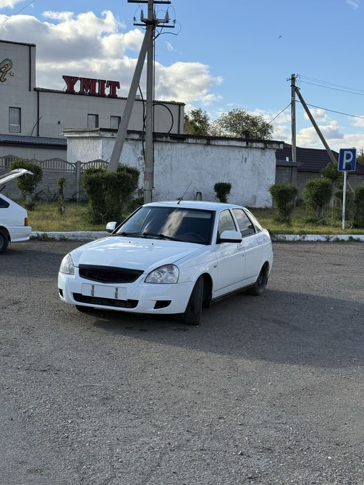 Продам  приору хетчбэк