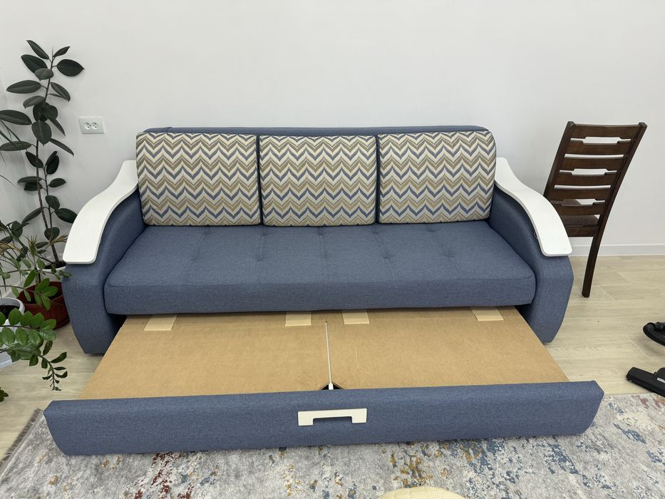 Диван сатылады.                                                      .