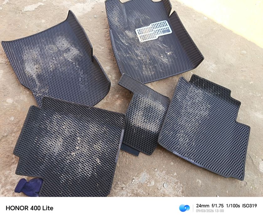 Лексус е300. Пользовался месяц