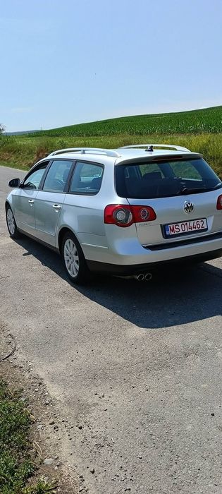 Vând Volkswagen Passat B6 Variant 2.0 TDI