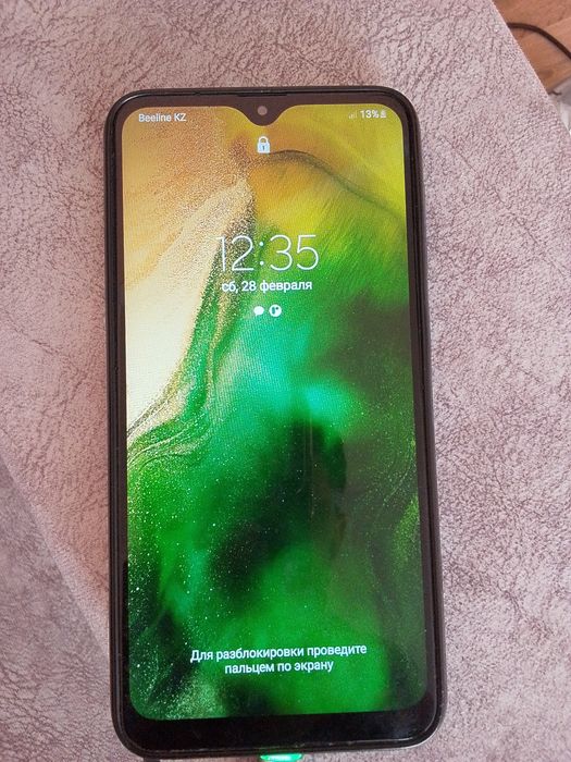 Продам смартфон Самсунг А10