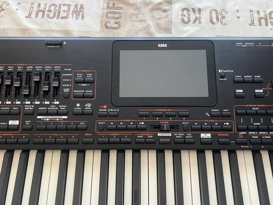 Korg Pa4X International 76 keys - Ca noua + Husa + seturi noi