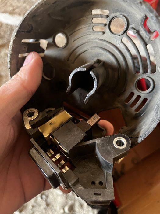 Генератор от приоры 2012 года буу