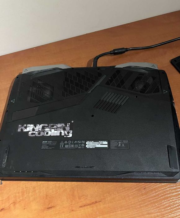 Acer Predator Helios 500 (в родной коробке)