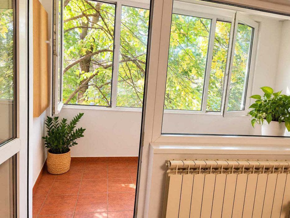 Urgent Direct proprietar vand apartament spațios cu 2 camere ultracentral în Otopeni Strada Floare de Cais, zonă liniștită, cu verdeață și acces rapid