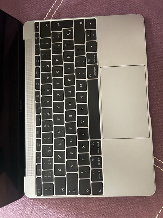 Продам Macbook retina 12