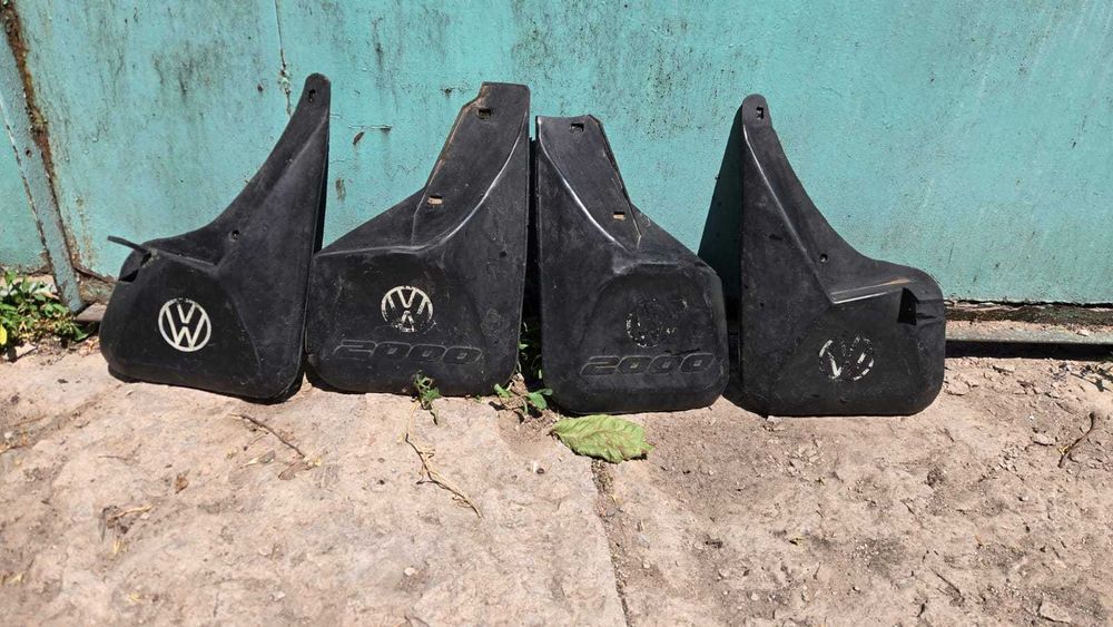 Брызговики на VW