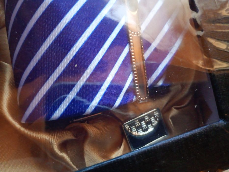 Set cadou, cravata, ac cravata, butoni, curea, NOU