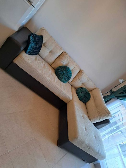 Продавам диван - разтегателен