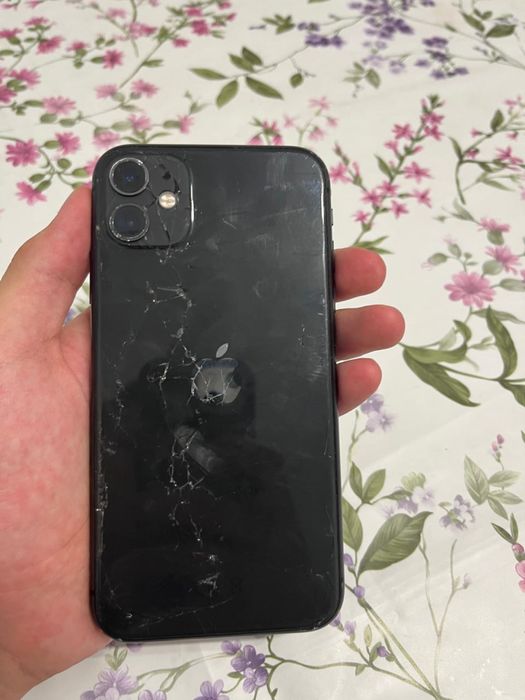 Айфон 11 2022год