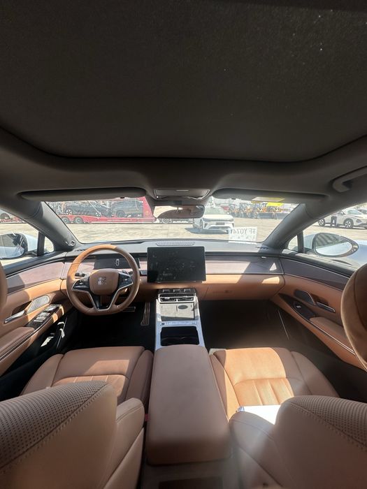 BYD XAN L 3 pozitsa dual motor 2.7