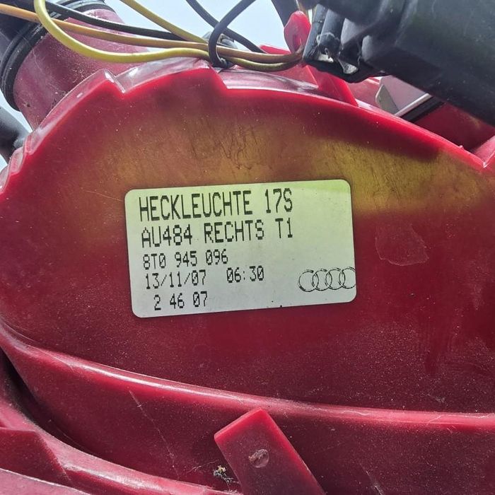 Stop aripa dreapta Audi A5 8T3