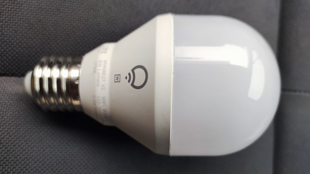 LED крушка с Wi-Fi управление